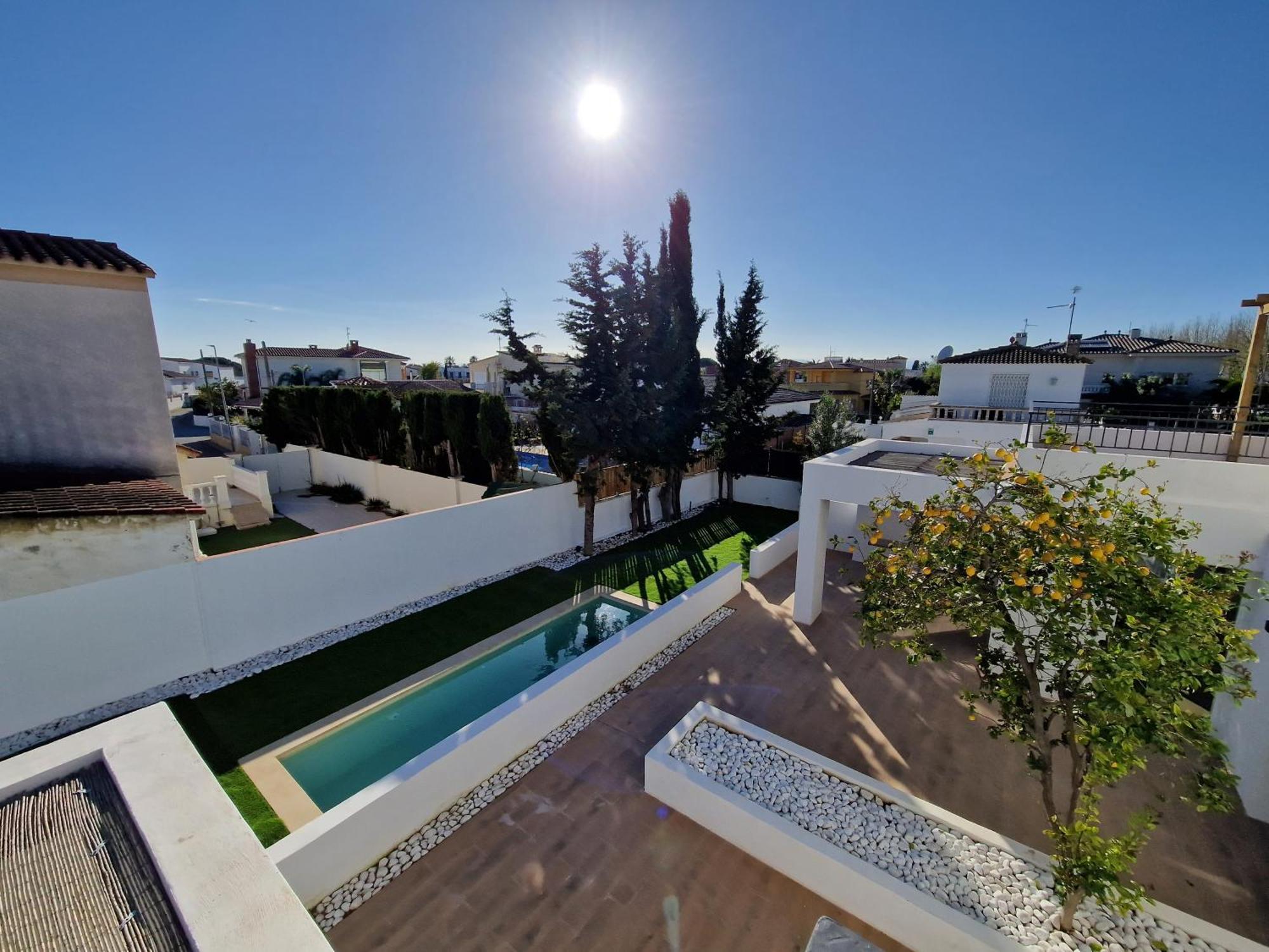 Gorgot P1 I Apartamento Con Terraza Y Piscina Comunitaria Cerca De La Playa Ampuriabrava Exterior foto
